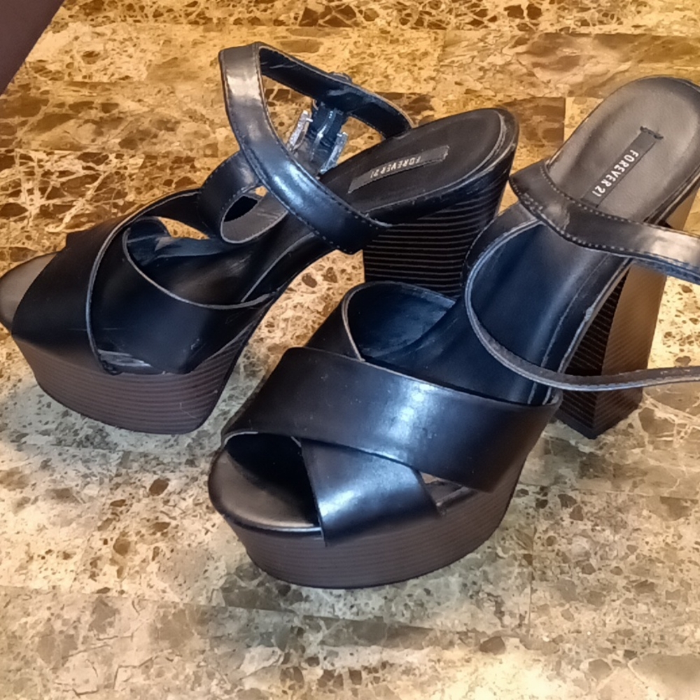 Forever 21 black heels